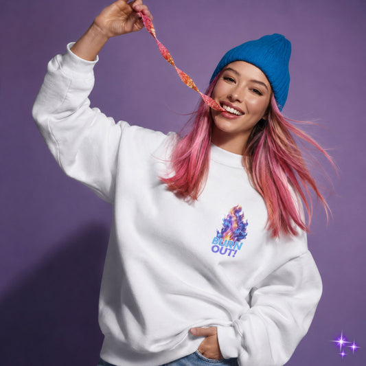 Burnout Sweatshirt in white, made from organic cotton. Model presenting sweatshirt.